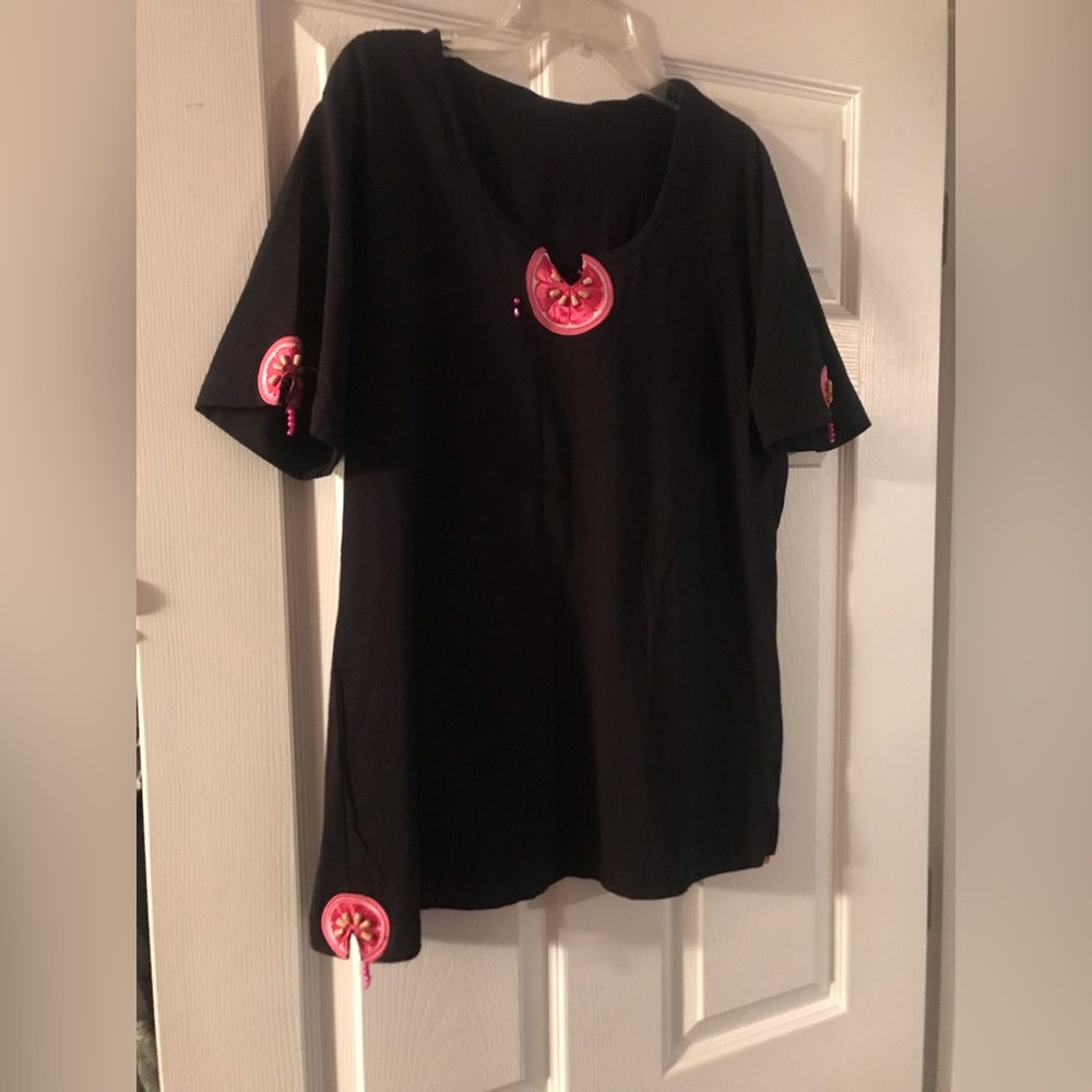 Quacker Factory Black shortsleeved Top